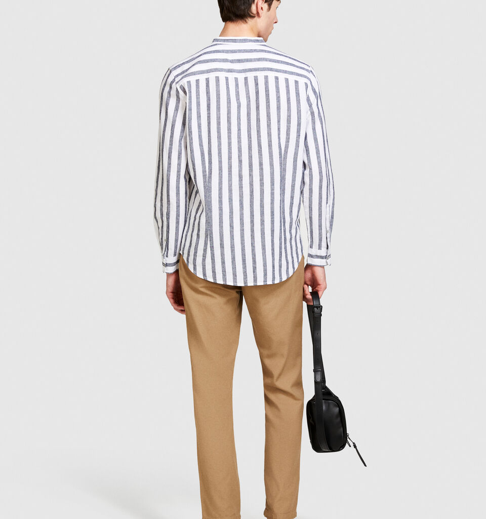 Mandarin collar shirt in linen blend - men's regular fit shirts - Dark Gray | Sisley image number 3